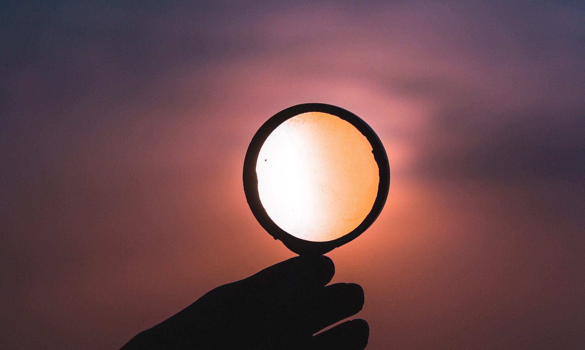 looking_glass